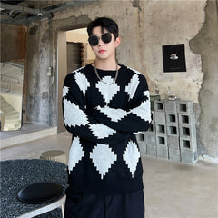 Black And White Contrast Rhomboid Round Neck Knit