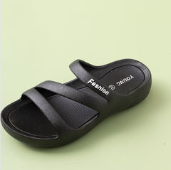 Casual Non Slip Thick Soled Slippers With A Comfortable Outdoor Atmosphere