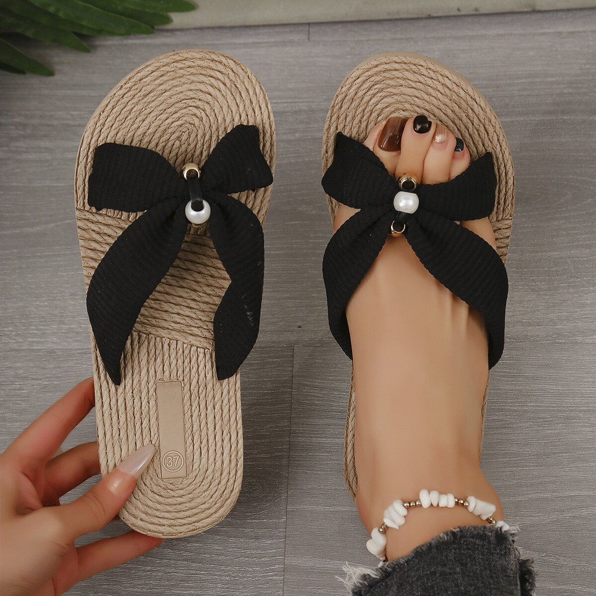 New Fashion Flat Sandals Summer Open Toed Light French Women's Beach Shoes